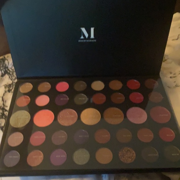 BNIB Morphe Pallet - Picture 2 of 2